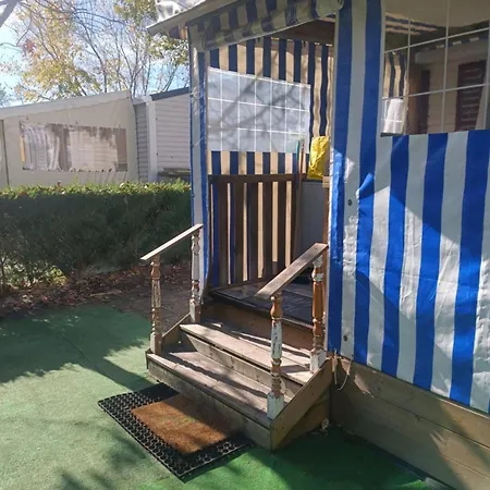 Κάμπινγκ Location Mobile-home Bias (Landes)